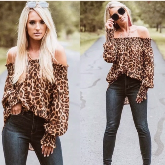 AMBER Off Shoulder Leopard Top - Picture 3 of 4